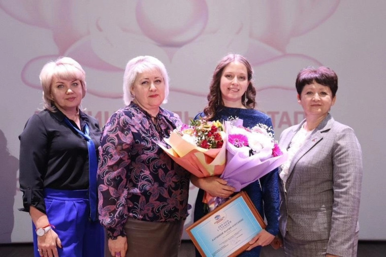 Учитель - логопед Мария Варзина из села Павловка стала победительницей в муниципальном этапе конкурса профессионального мастерства "Воспитатель года -2024" #маркс24 #воспитатель #вмарксе #люди. Учитель - логопед Мария Варзина из села Павловка стала победительницей в муниципальном этапе конкурса профессионального мастерства "Воспитатель года -2024" #маркс24 #воспитатель #вмарксе #люди.