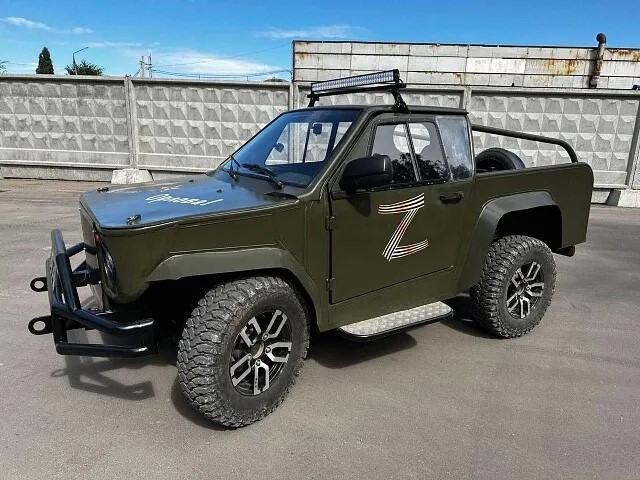 Высокопроходимые автомобили для СВО собрали в Саратовской области. Высокопроходимые автомобили для СВО собрали в Саратовской области.