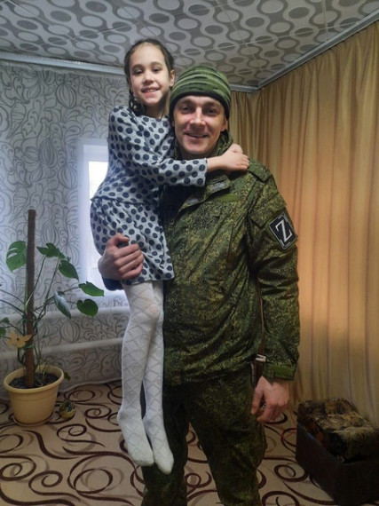 Пришло время отпусков для наших военнослужащих, принимающих участие в спецоперации. Радость и тепло они разделяют не только со своими семьями, но и с земляками которые их поддерживают.. Пришло время отпусков для наших военнослужащих, принимающих участие в спецоперации. Радость и тепло они разделяют не только со своими семьями, но и с земляками которые их поддерживают..