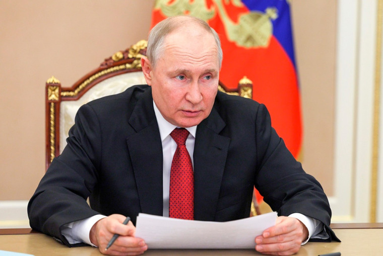 Президент РФ подписал очередной пакет федеральных законов. Президент РФ подписал очередной пакет федеральных законов.